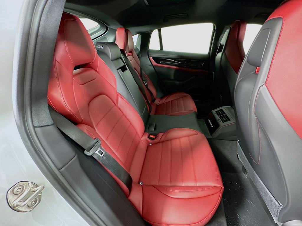 New 2025 Porsche Panamera image 29