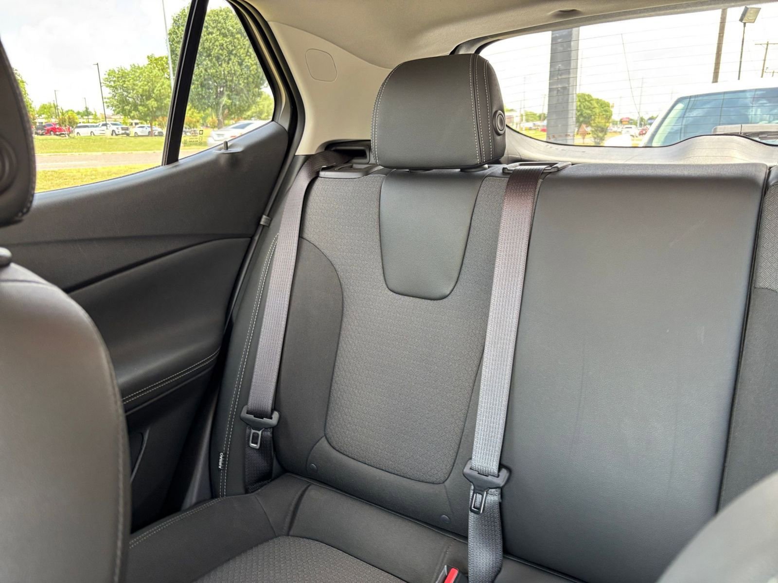 Used 2025 Buick Encore GX Preferred FWD image 38