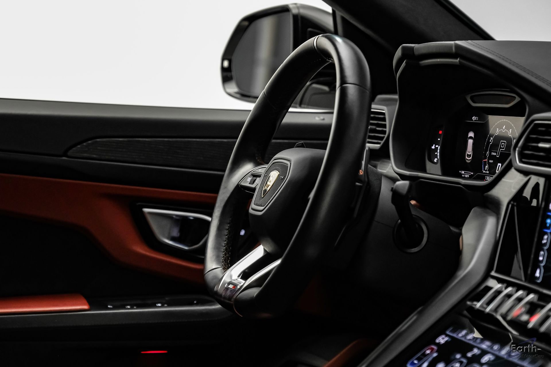 Used 2022 Lamborghini Urus AWD/4WD image 60