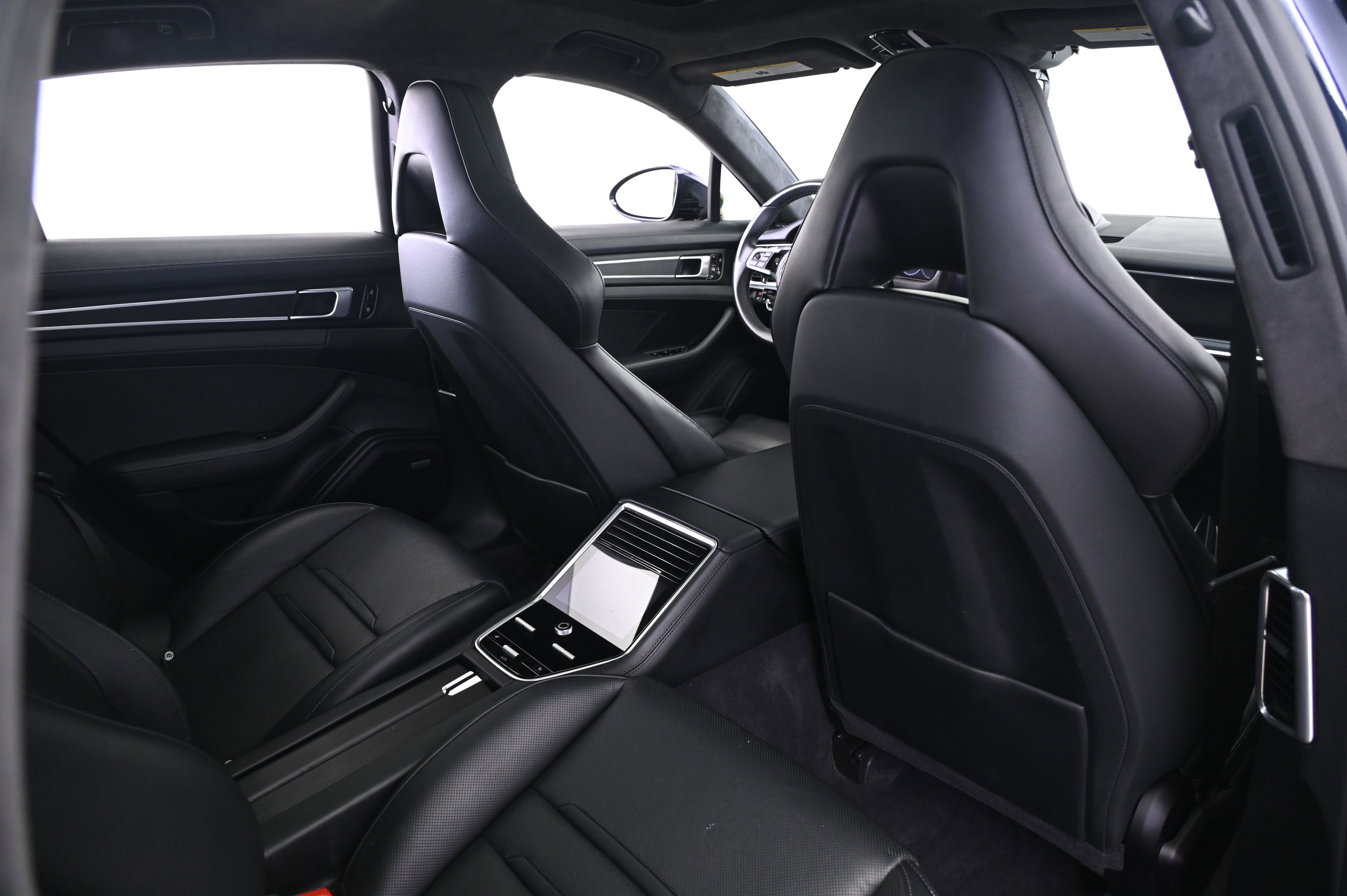 Certified 2020 Porsche Panamera GTS image 17