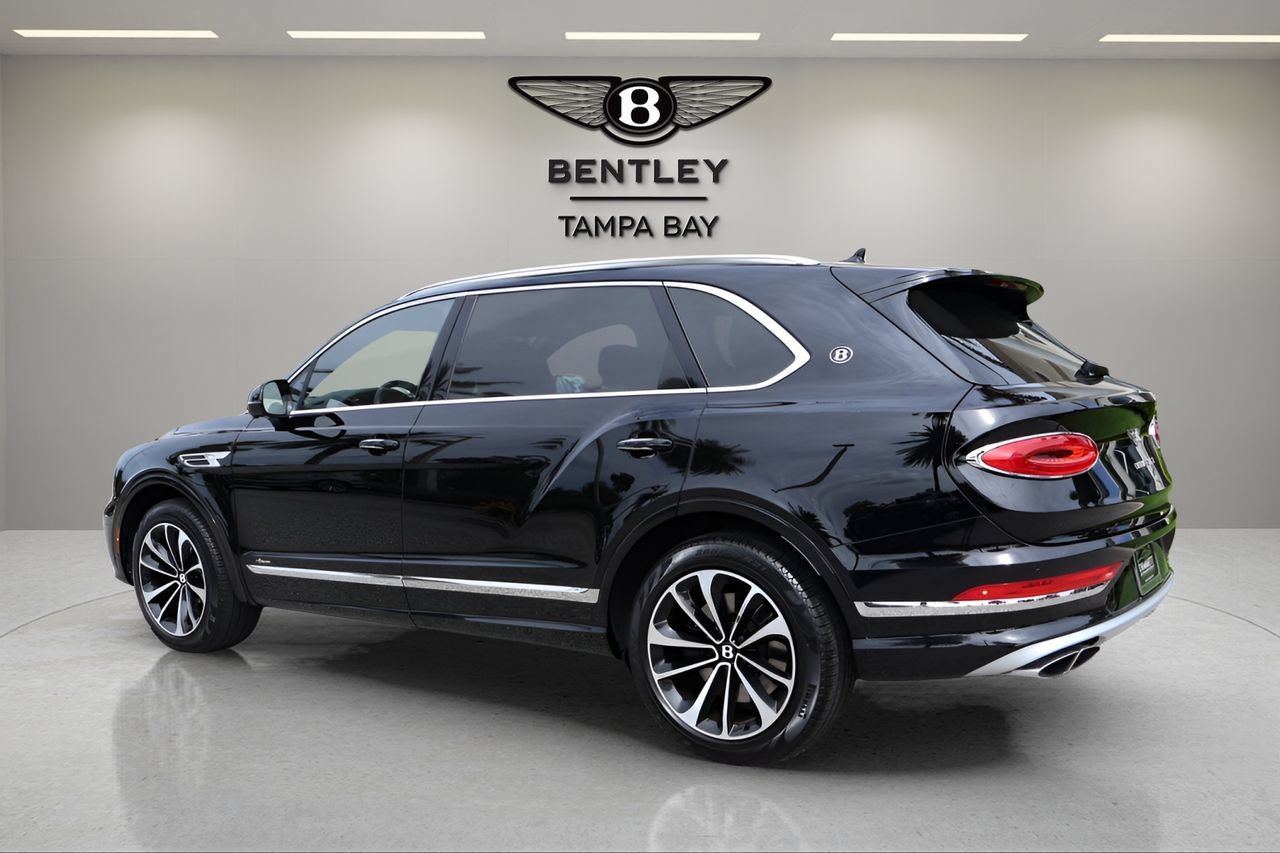Used 2025 Bentley Bentayga Extended Wheelbase AWD/4WD image 3