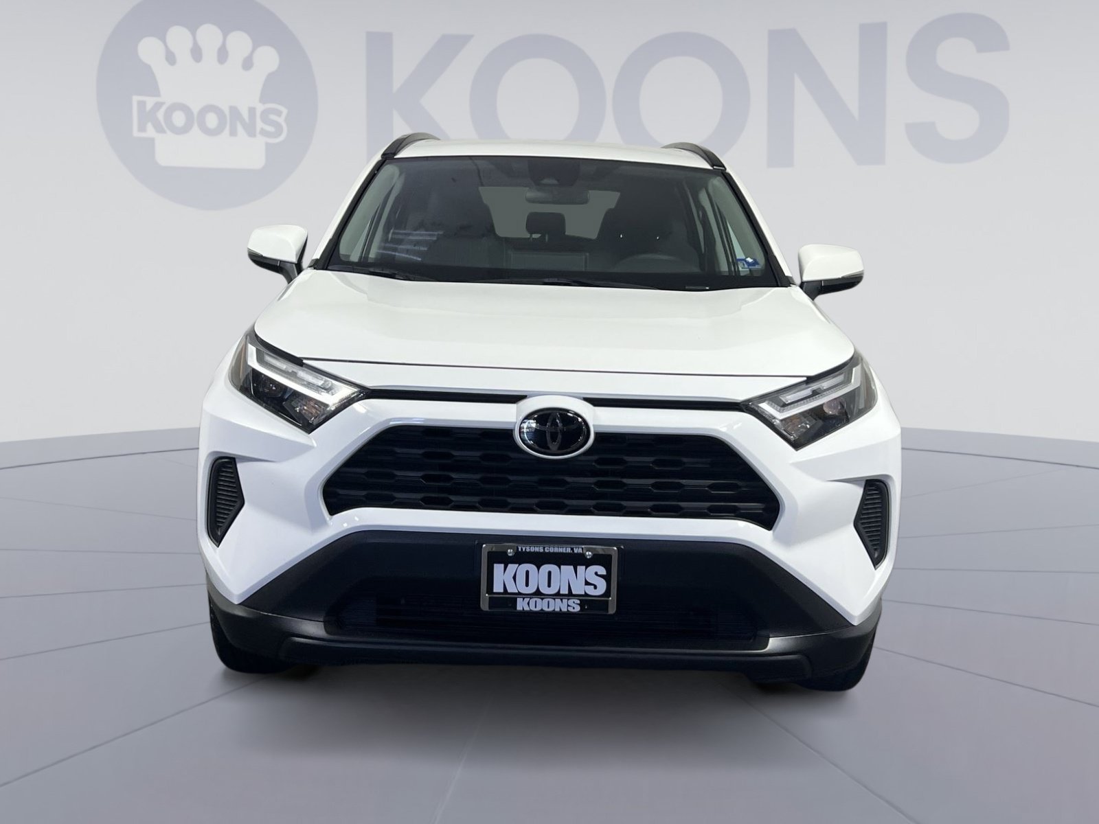 Used 2025 Toyota RAV4 XLE FWD image 4