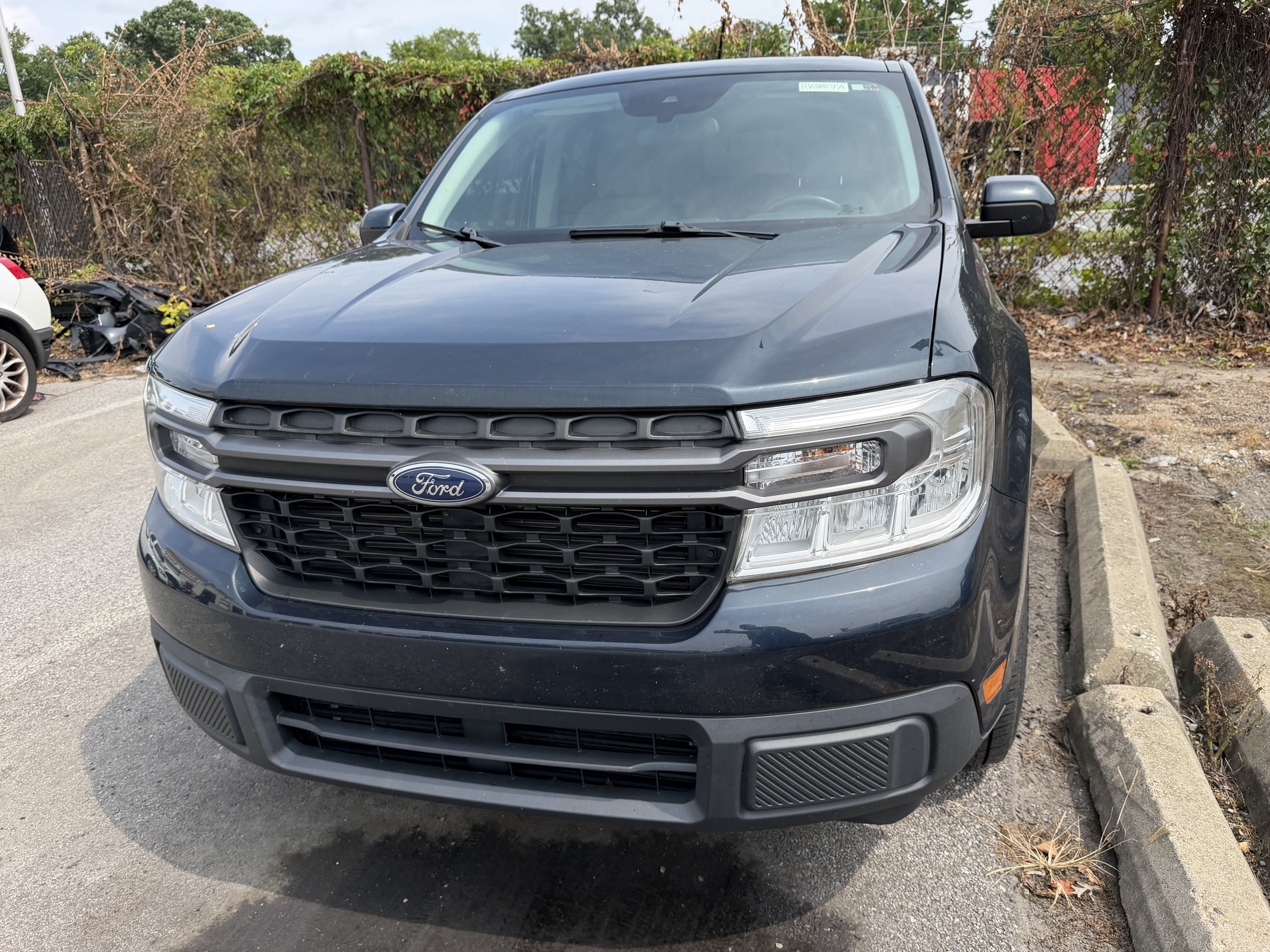 Used 2022 Ford Maverick XLT w/ XLT Luxury Package FWD image 2