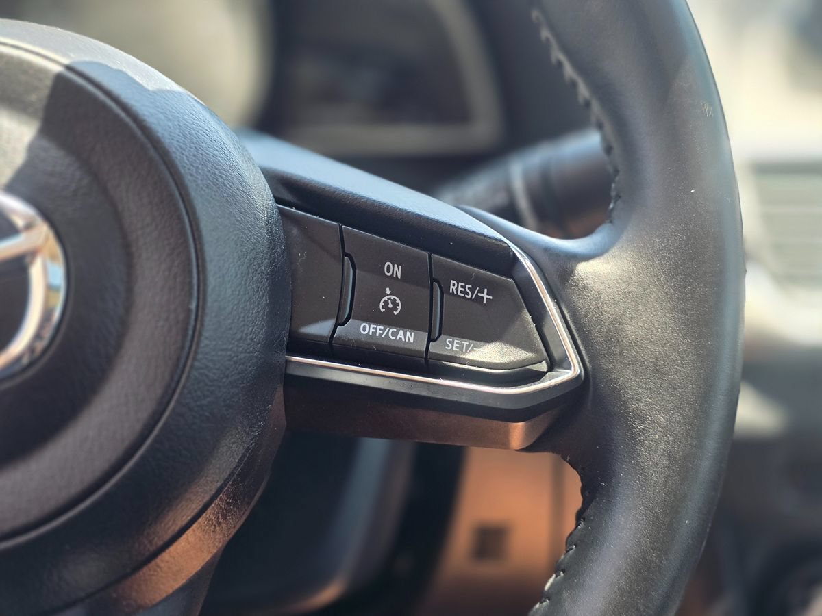 Used 2018 MAZDA MAZDA3 Touring FWD image 31
