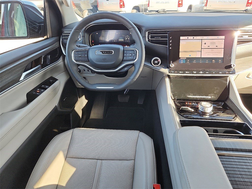 Used 2024 Jeep Wagoneer Series II image 14