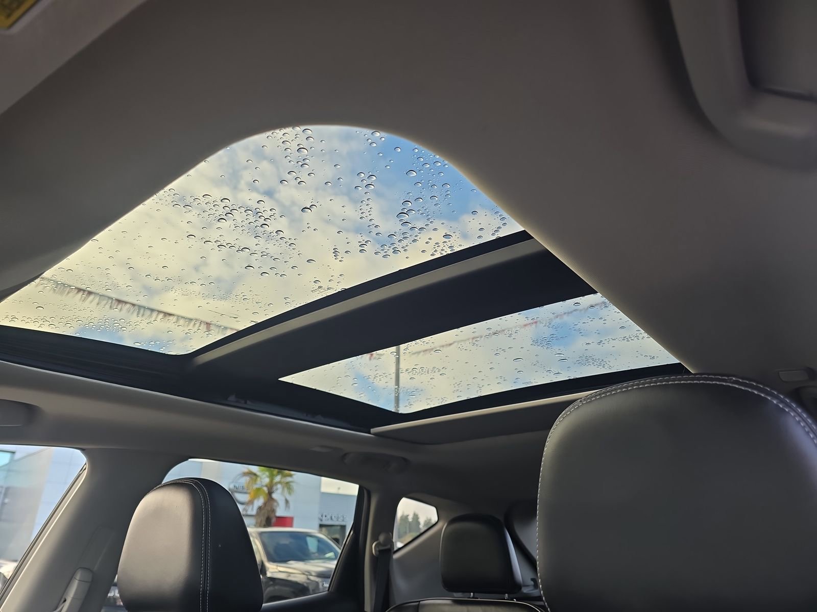 Used 2020 Nissan Murano Platinum w/ Cargo Package image 26