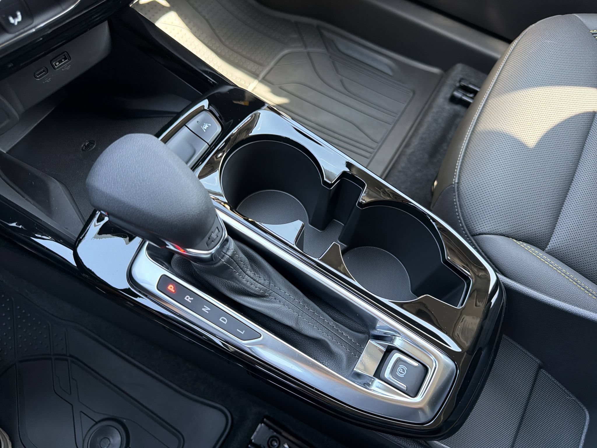 New 2026 Chevrolet Trax ACTIV w/ Sunroof Package FWD image 11
