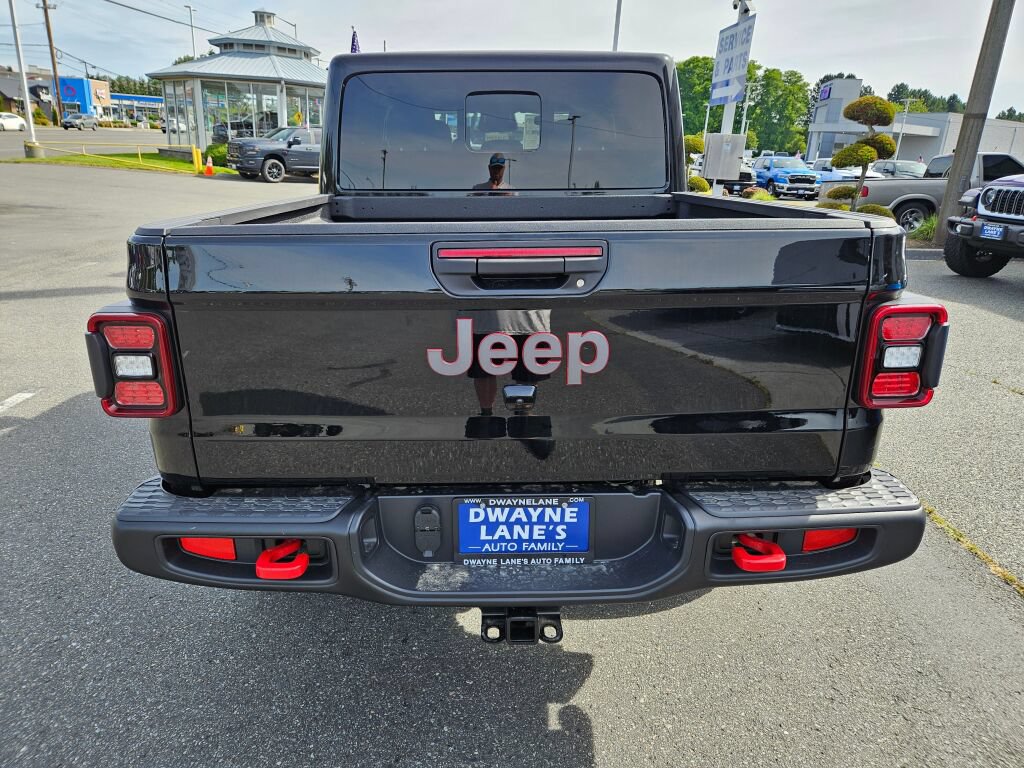 New 2026 Jeep Gladiator Rubicon w/ Steel Power Dome Hood Package AWD/4WD image 4