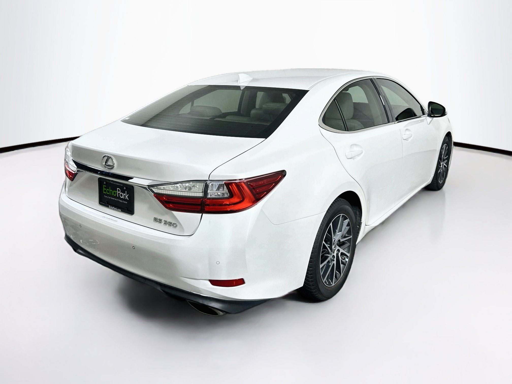 Used 2017 Lexus ES 350 w/ Luxury Package FWD image 9