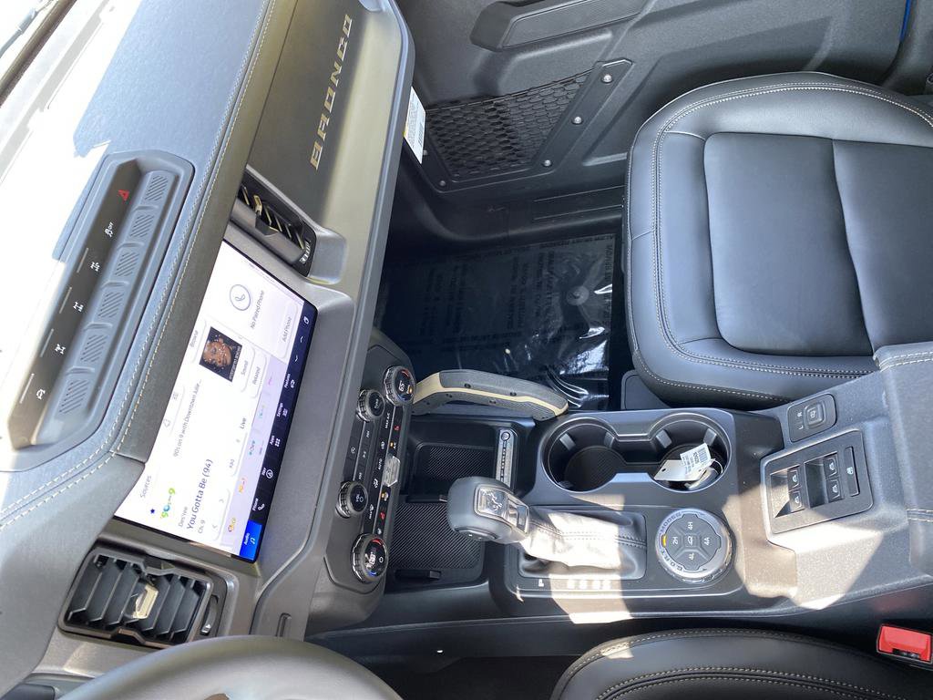 New 2025 Ford Bronco Badlands w/ Sasquatch Package image 25