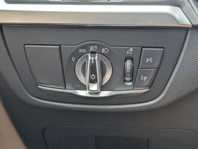 Used 2025 BMW X4 xDrive30i image 27