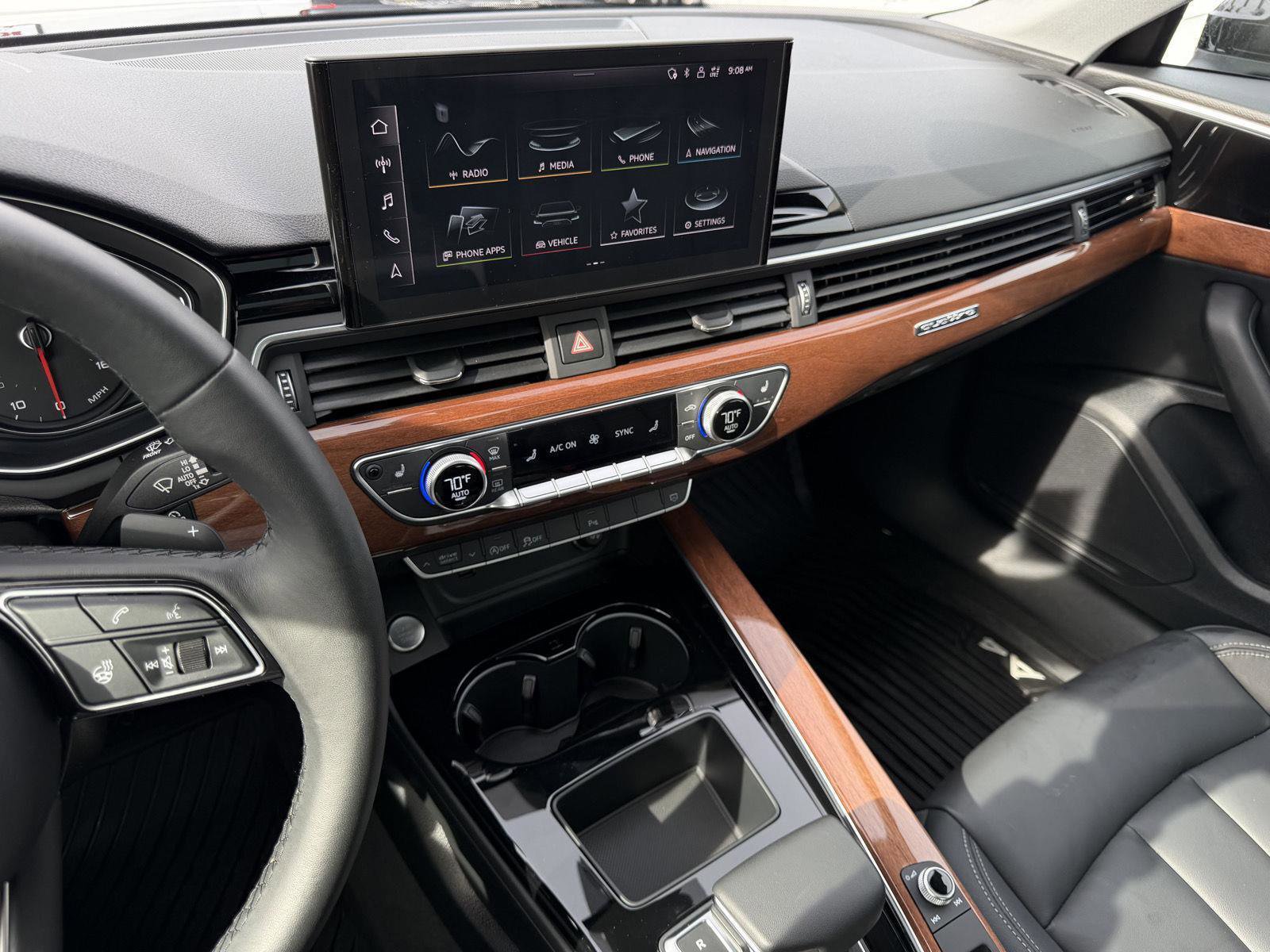 Used 2023 Audi A4 2.0T Premium w/ Convenience Package image 16