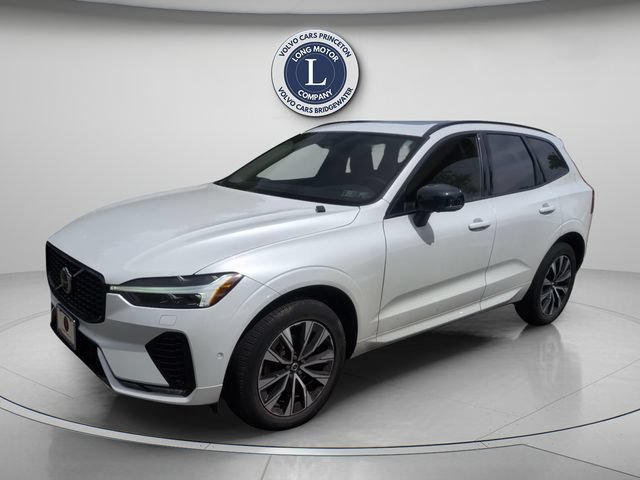 Used 2024 Volvo XC60 B5 Plus AWD/4WD image 1