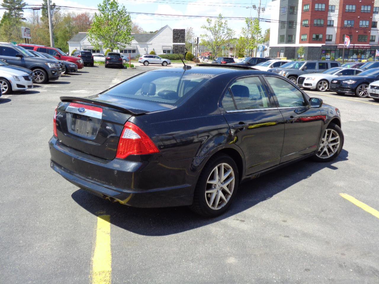 Used 2012 Ford Fusion SEL FWD image 2