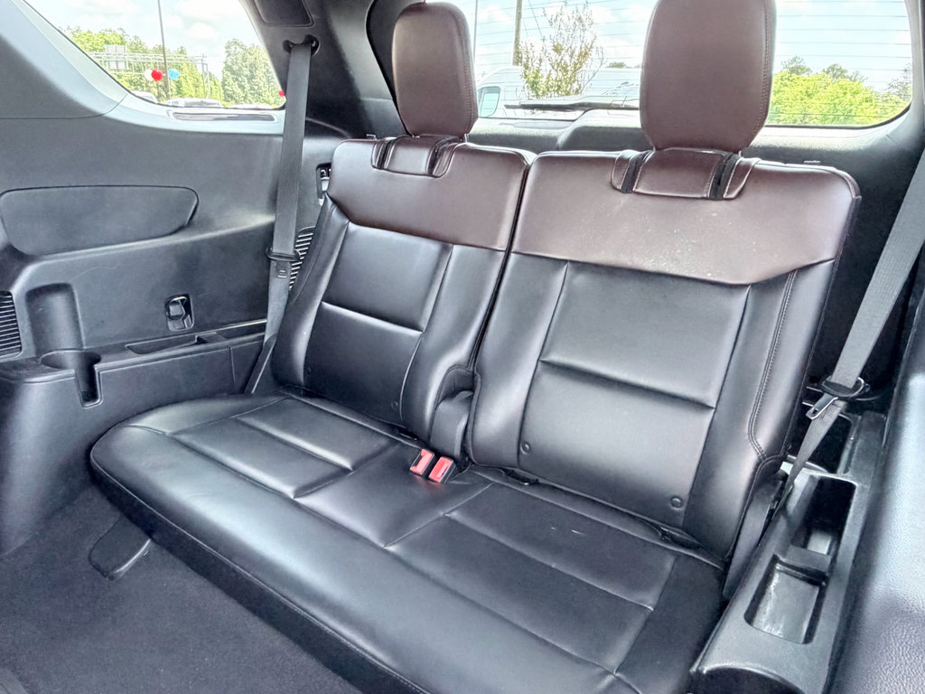 Used 2021 Ford Explorer Platinum w/ Equipment Group 601A AWD/4WD image 30