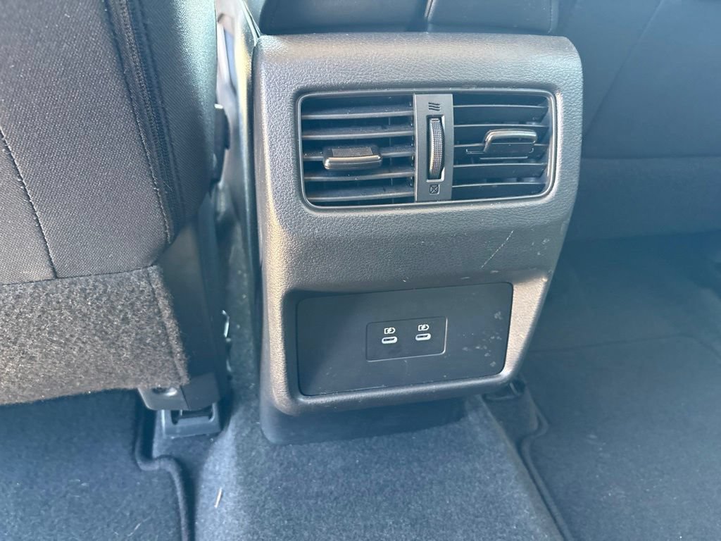 Used 2026 Nissan Rogue SV AWD/4WD image 21