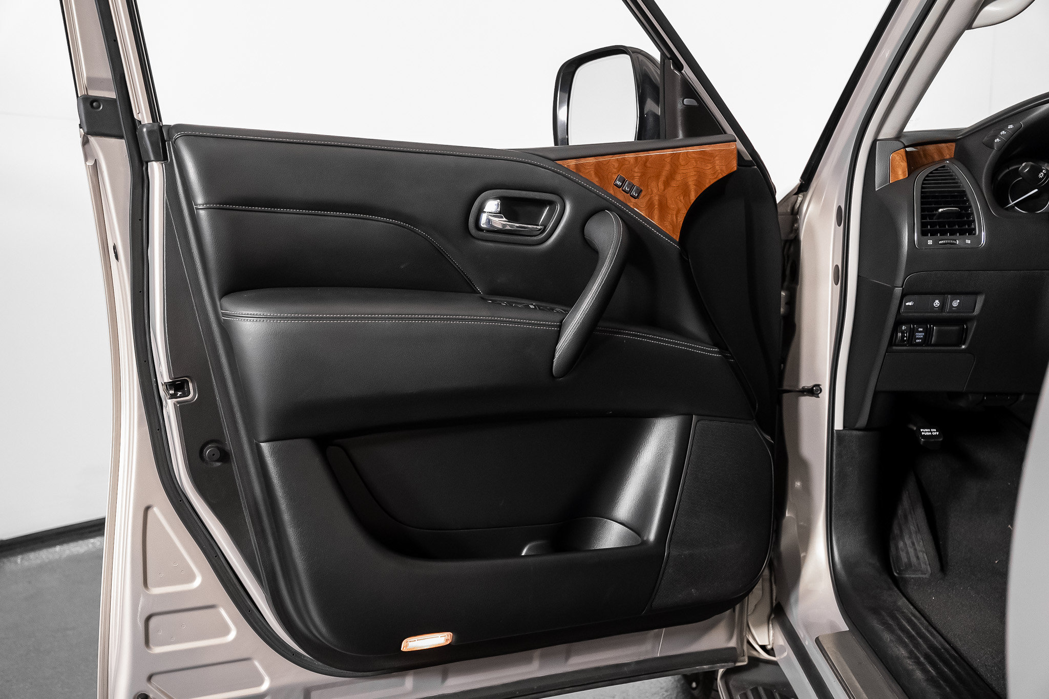 Used 2019 INFINITI QX80 Luxe w/ Proassist Package RWD image 58
