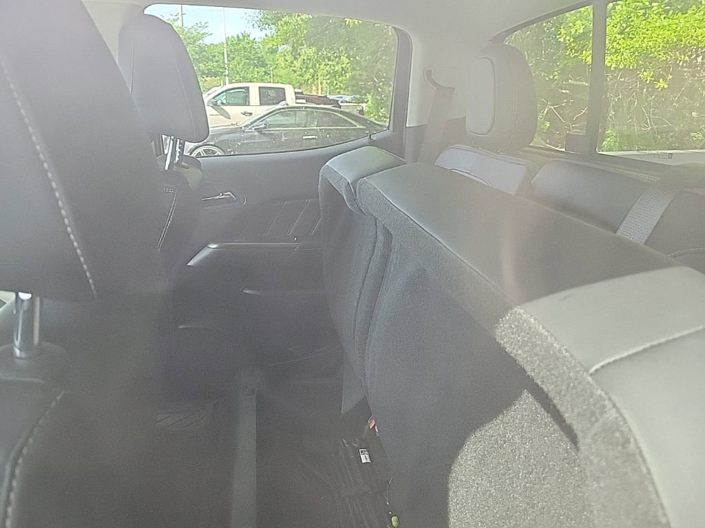 Used 2022 GMC Canyon Denali image 25