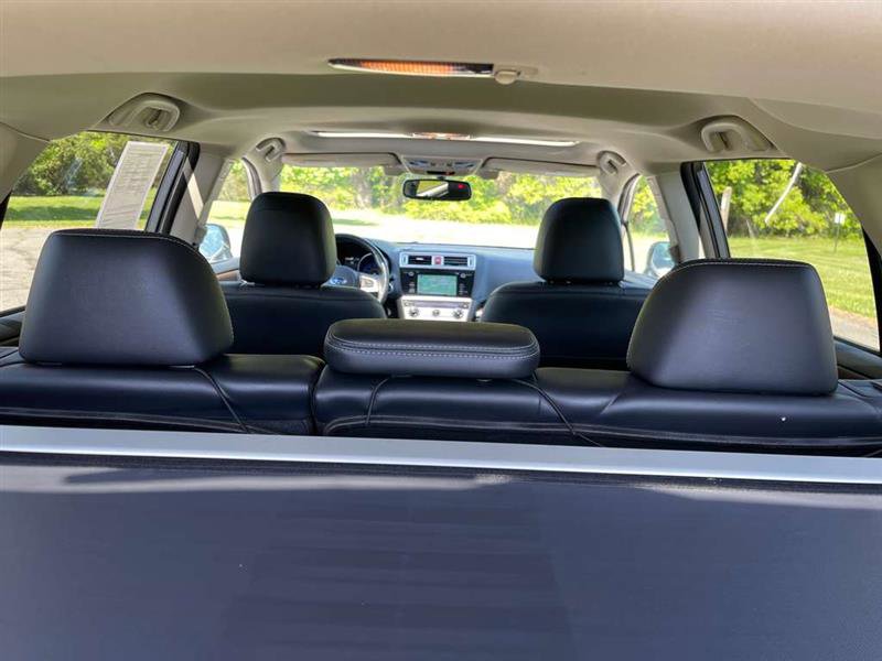 Used 2016 Subaru Outback 3.6R Limited AWD/4WD image 30