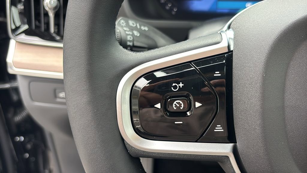 New 2026 Volvo XC90 B6 Plus AWD/4WD image 17