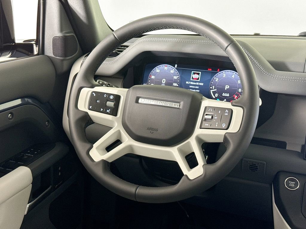 Used 2025 Land Rover Defender 110 S image 20