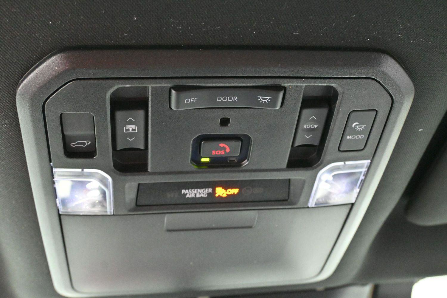 Used 2023 Toyota Sequoia Platinum AWD/4WD image 31