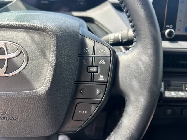 Used 2025 Toyota Prius LE FWD image 19