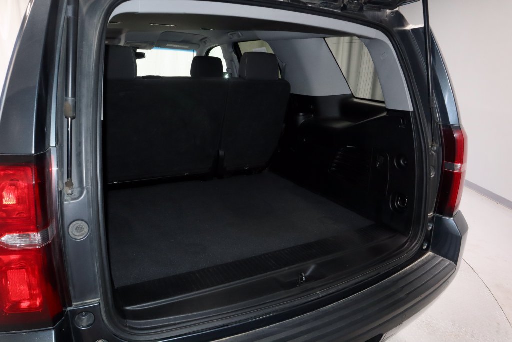 Used 2019 Chevrolet Tahoe LS AWD/4WD image 12