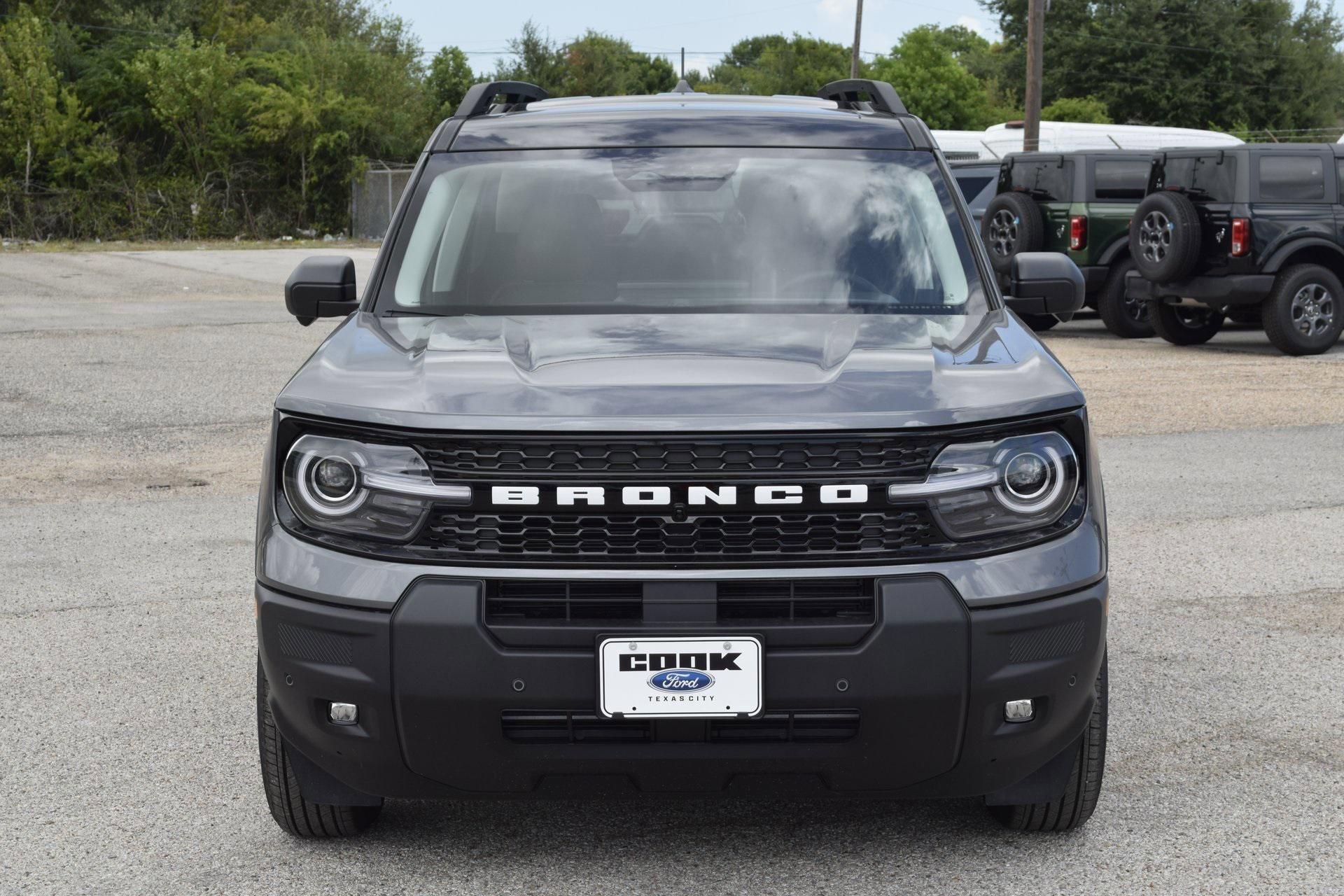 New 2025 Ford Bronco Sport Outer Banks w/ Outer Banks Tech Package+ image 2