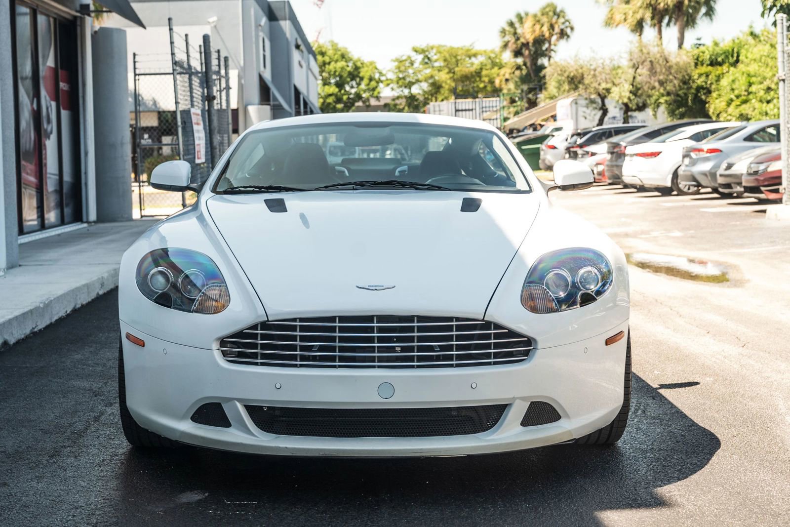 Used 2011 Aston Martin DB9 Coupe RWD image 2