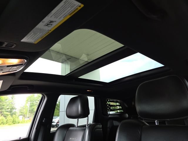 Used 2014 Jeep Grand Cherokee SRT8 w/ Luxury Group II AWD/4WD image 7