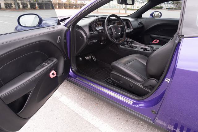 Used 2023 Dodge Challenger SXT w/ Plus Package image 12