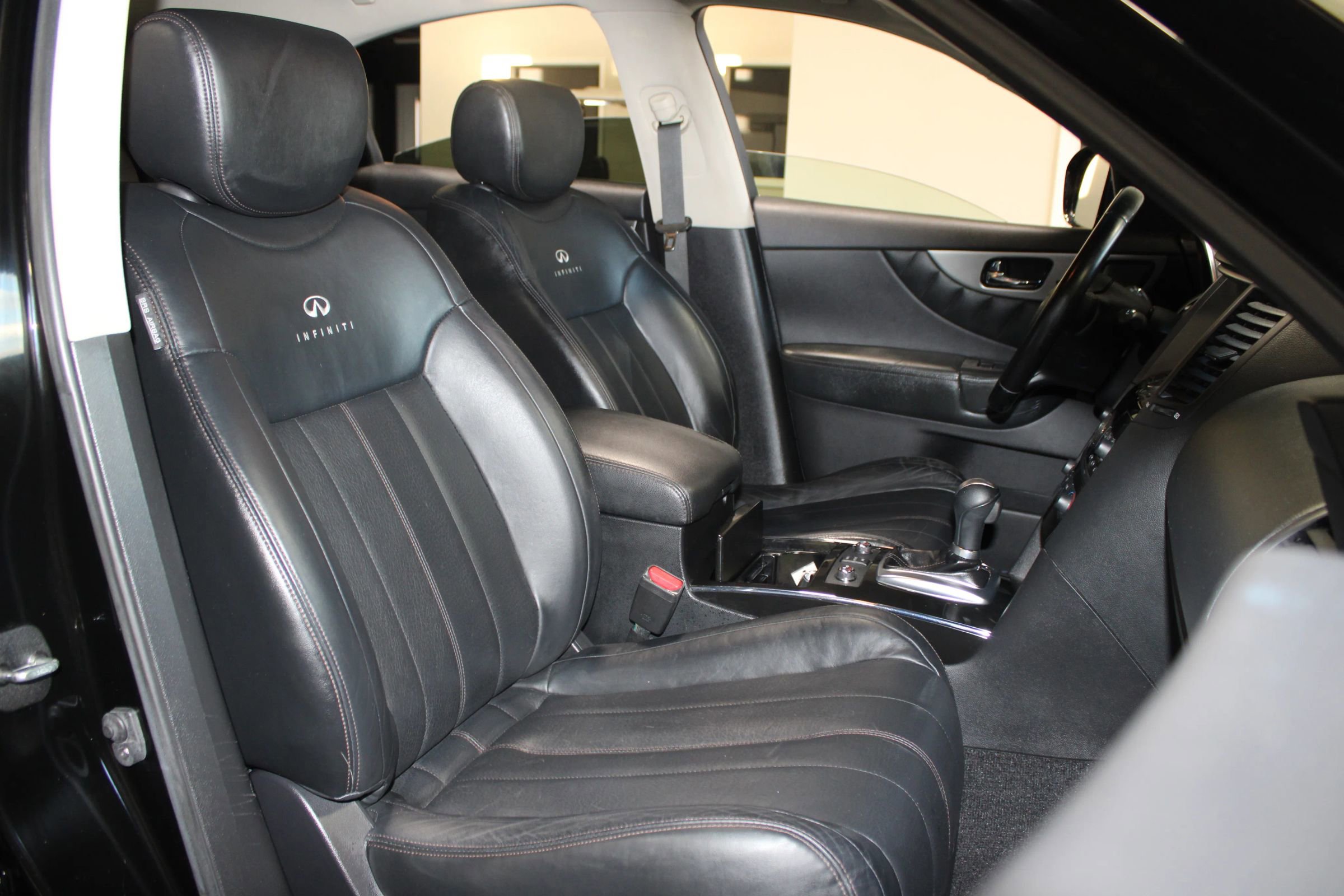 Used 2013 INFINITI FX37 2WD w/ Premium Pkg image 25