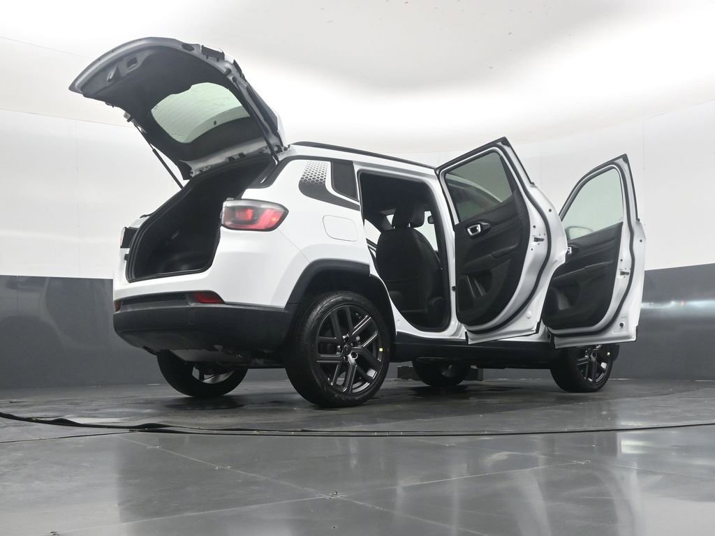 New 2026 Jeep Compass Latitude AWD/4WD image 52