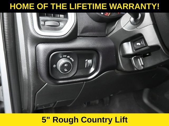 Used 2022 RAM 2500 Big Horn w/ Night Edition AWD/4WD image 19