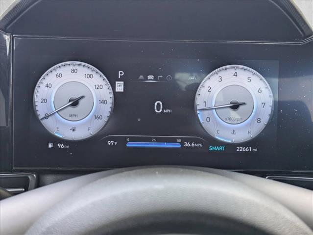 Used 2024 Hyundai Elantra SEL w/ Convenience Package FWD image 4