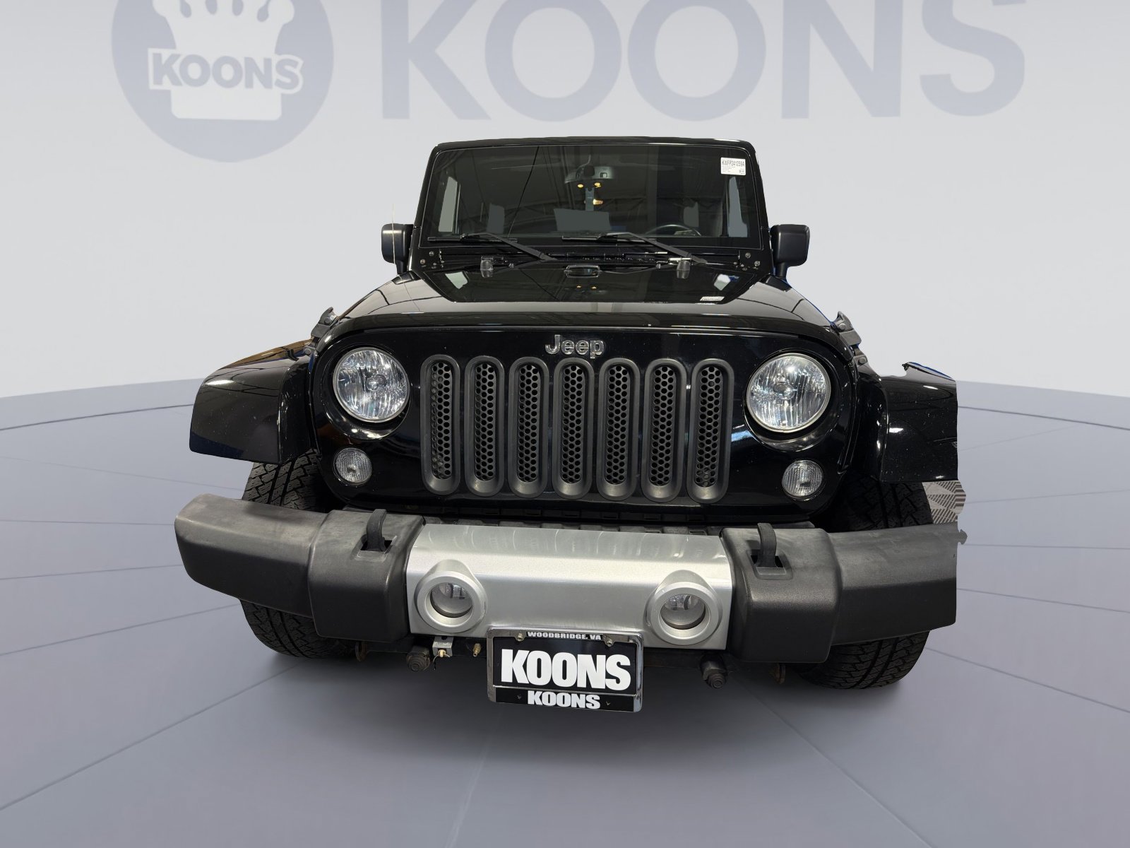 Used 2015 Jeep Wrangler Unlimited Sahara w/ Connectivity Group AWD/4WD image 12