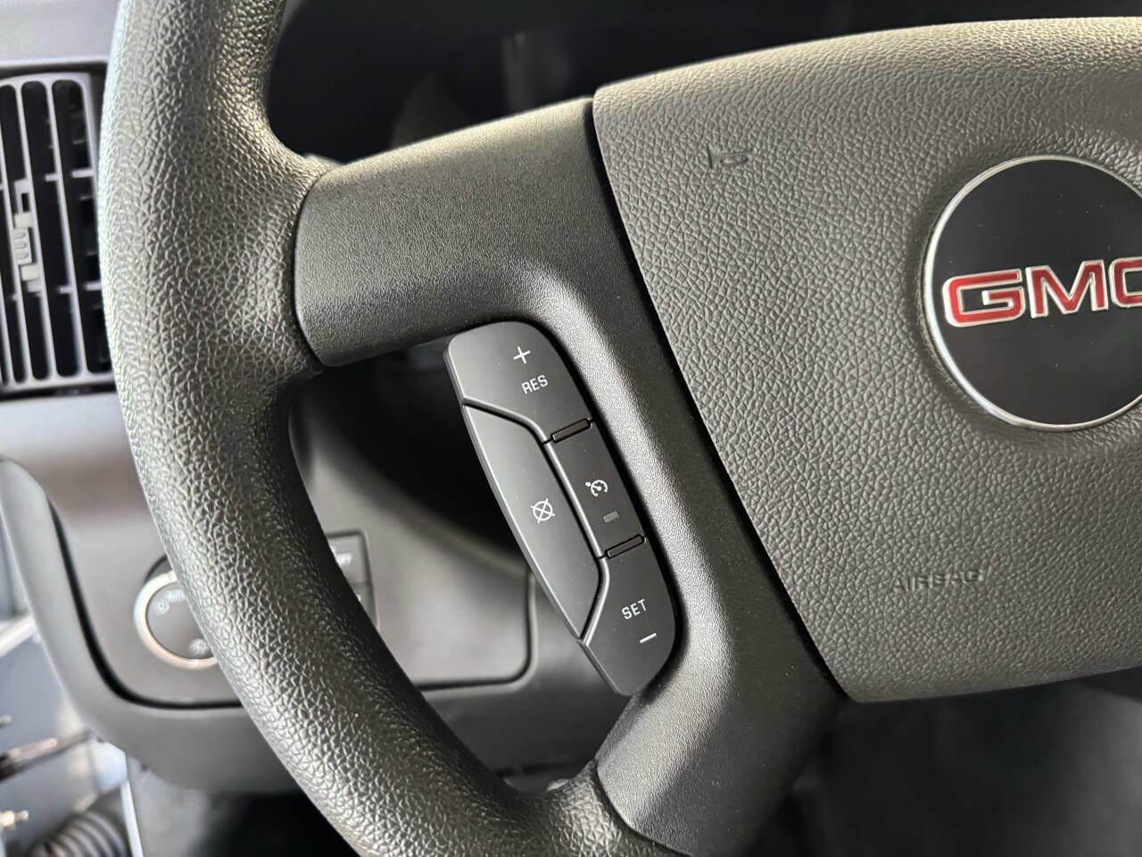 Used 2023 GMC Savana 2500 w/ Driver Convenience Package image 32