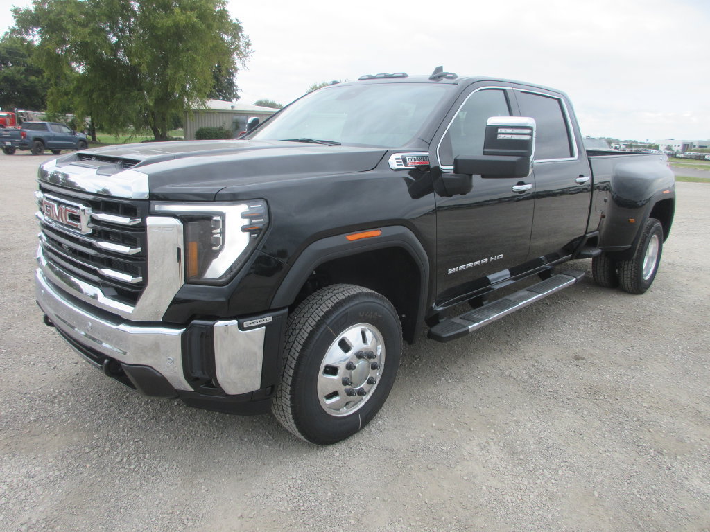 New 2026 GMC Sierra 3500 SLT w/ SLT Premium Package AWD/4WD image 11