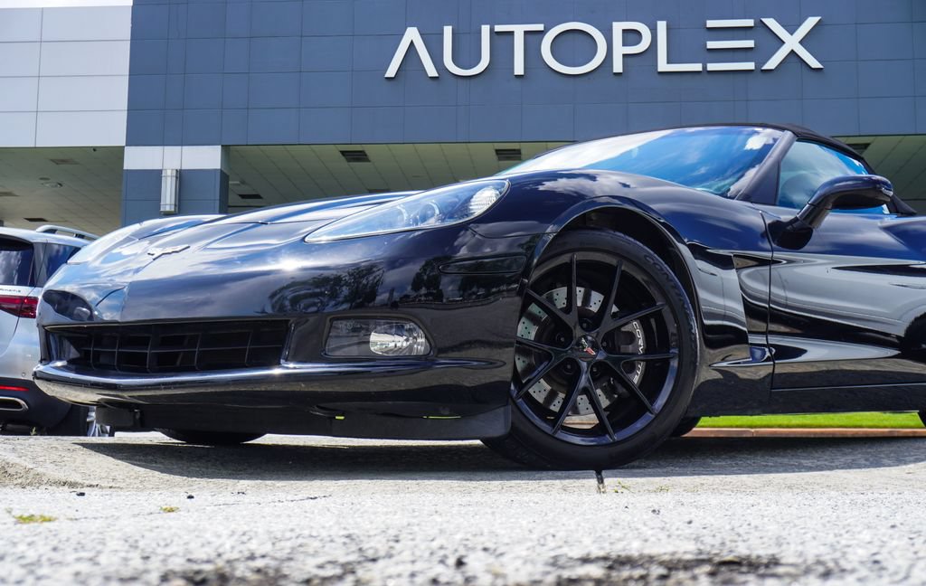 Used 2008 Chevrolet Corvette Convertible w/ Preferred Equipment Group RWD image 2
