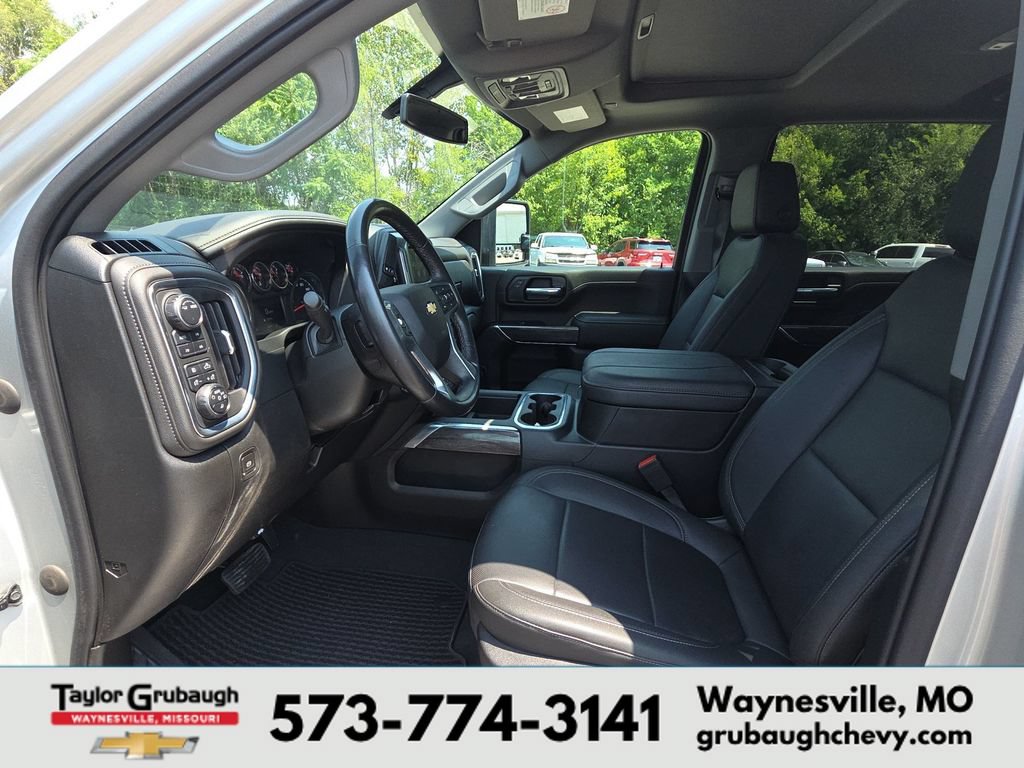 Used 2023 Chevrolet Silverado 3500 LTZ w/ LTZ Plus Package AWD/4WD image 16