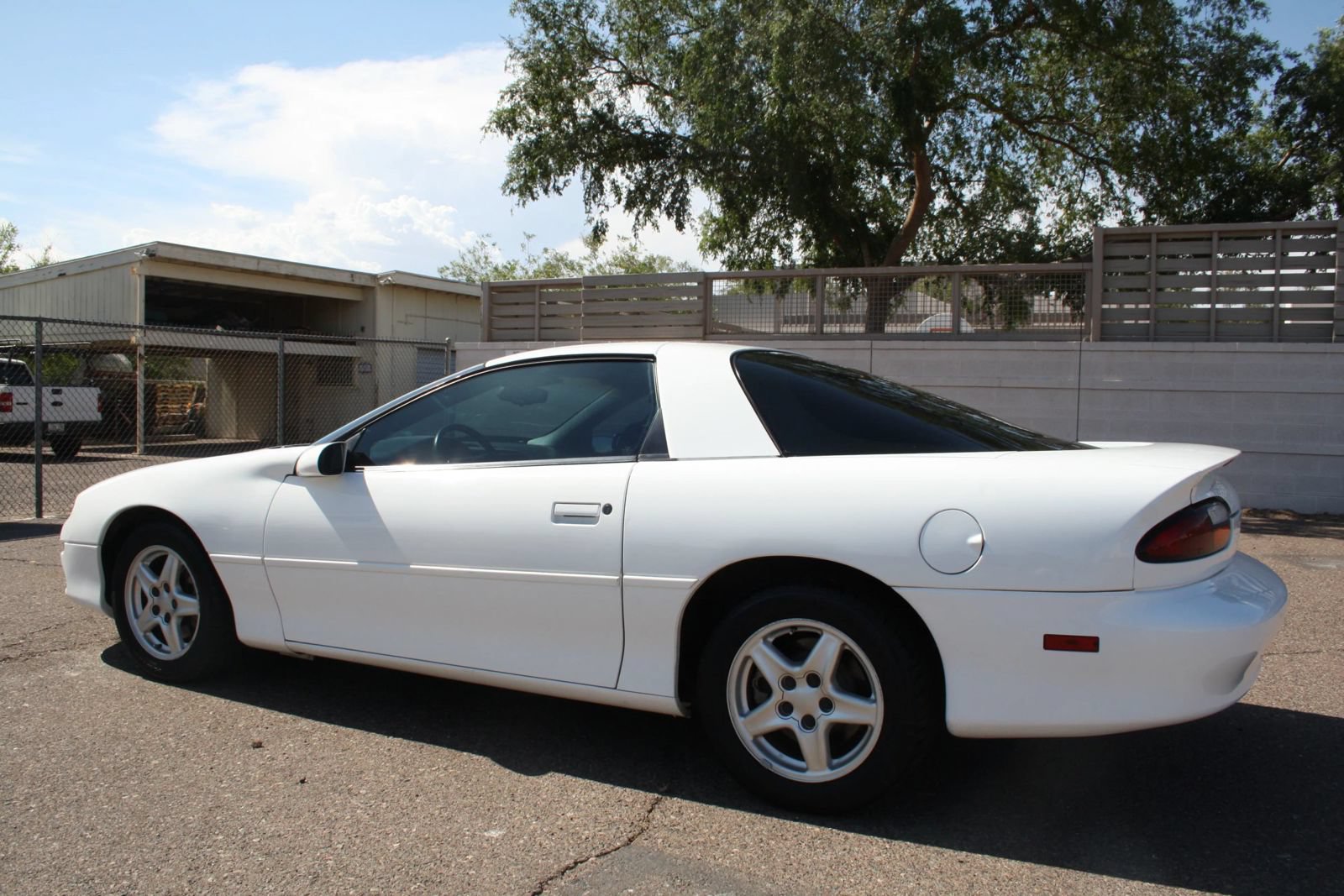 Used 1998 Chevrolet Camaro LT w/ Preferred Equipment Group 2 RWD image 18