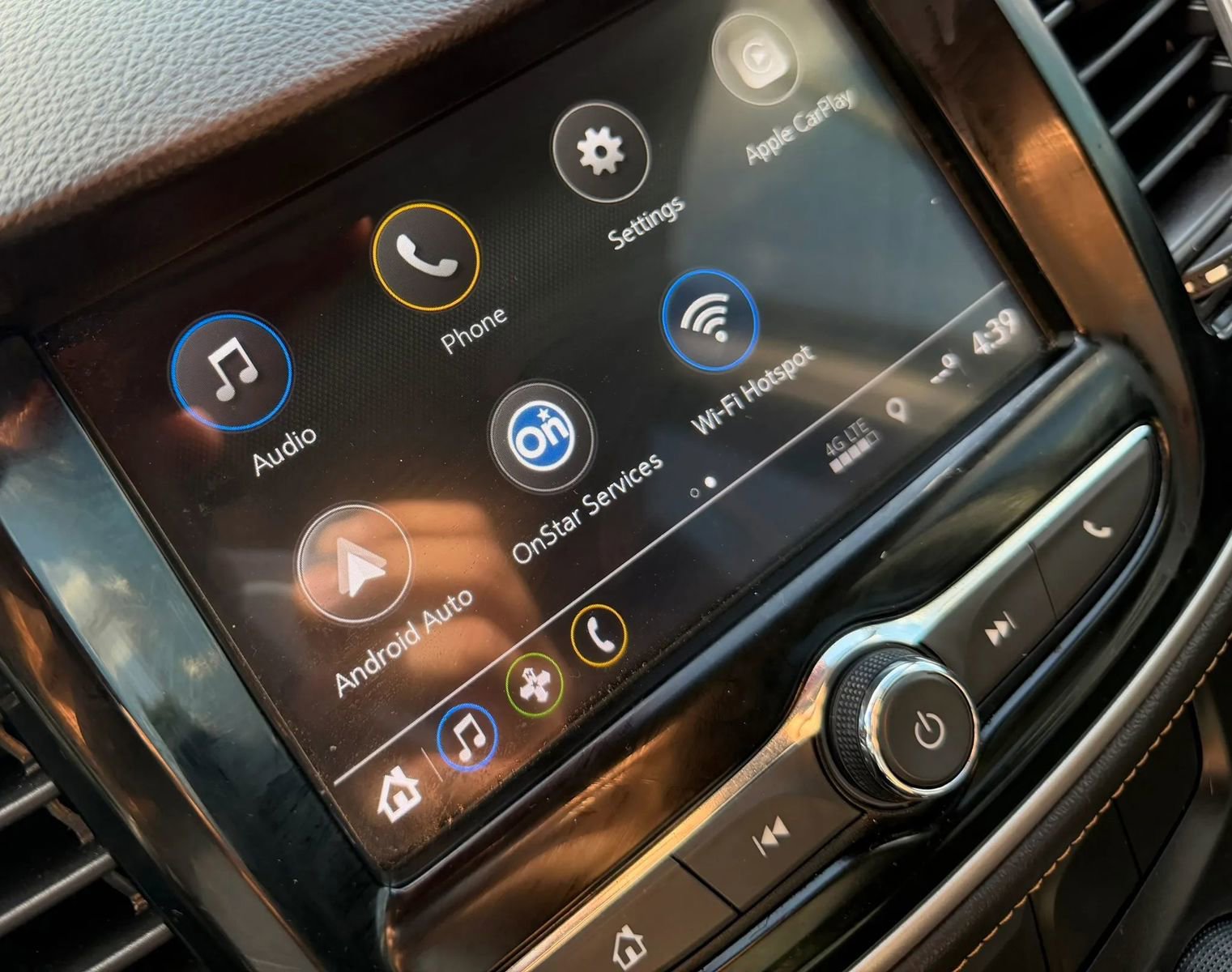 Used 2018 Chevrolet Trax LS image 17