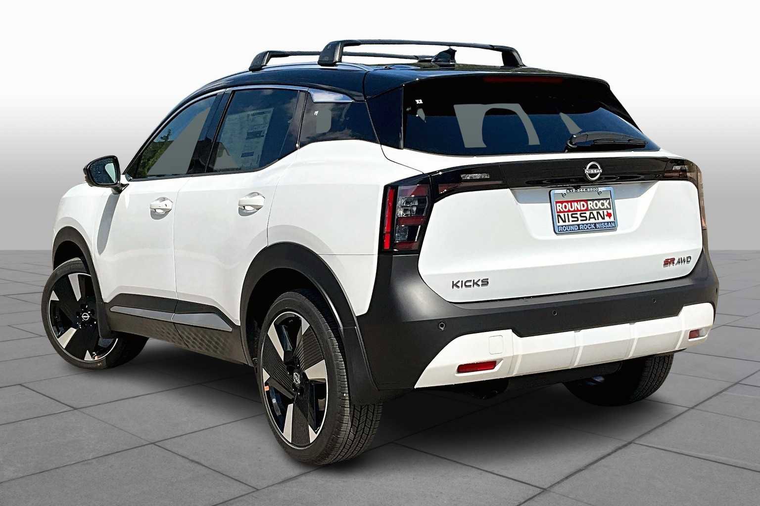 New 2026 Nissan Kicks SR w/ SR Premium Package AWD/4WD image 7