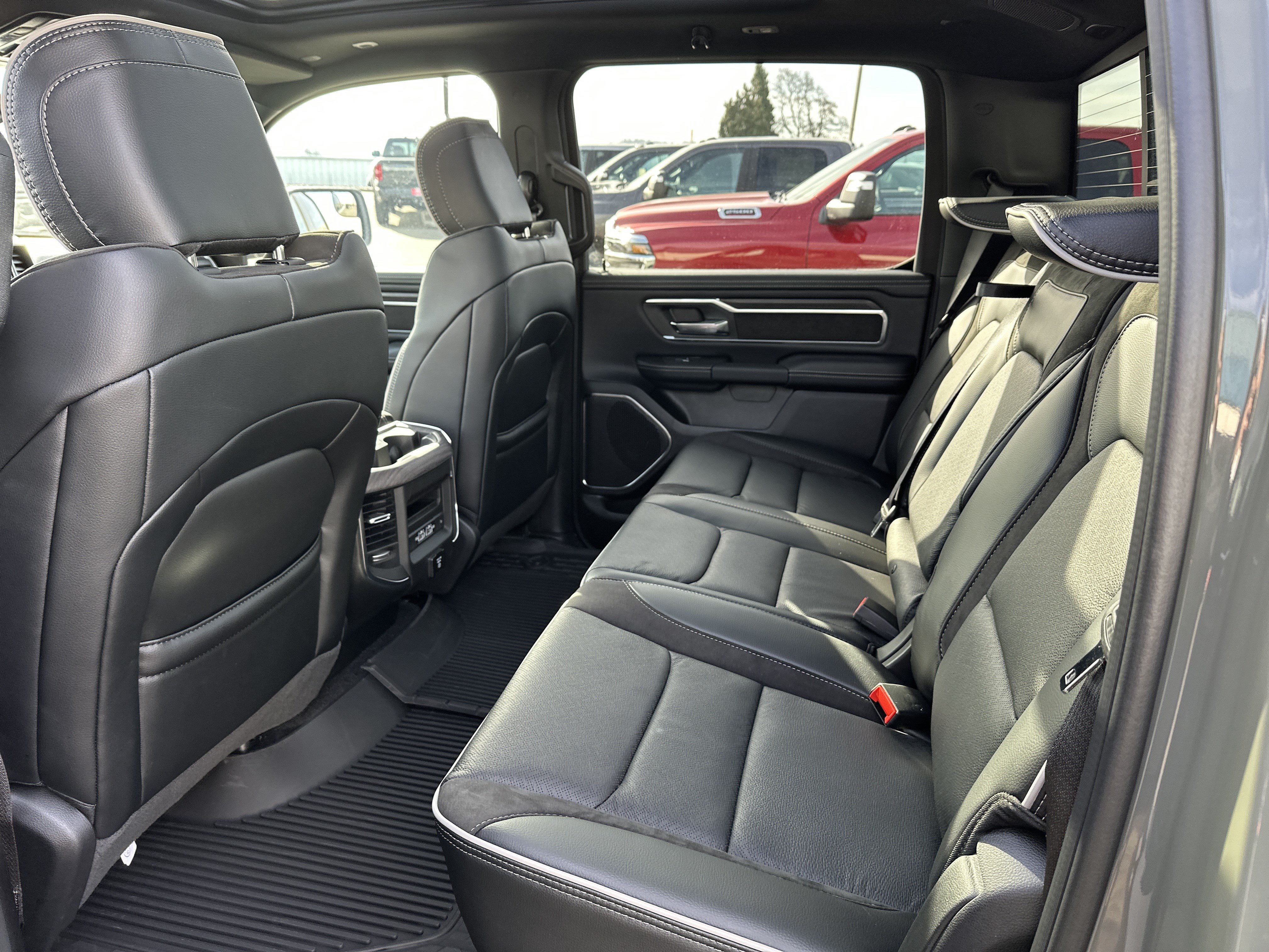 New 2026 RAM 1500 Laramie w/ Sport Appearance Package AWD/4WD image 11