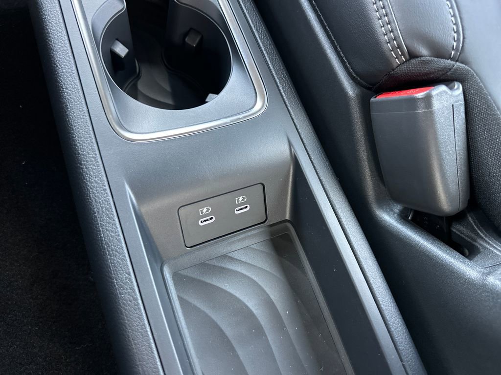New 2026 Nissan Armada SL w/ Captain's Chari Seat Package image 19