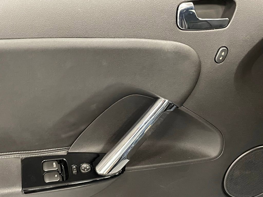 Used 2007 Saturn Sky w/ Premium Trim Pkg image 12