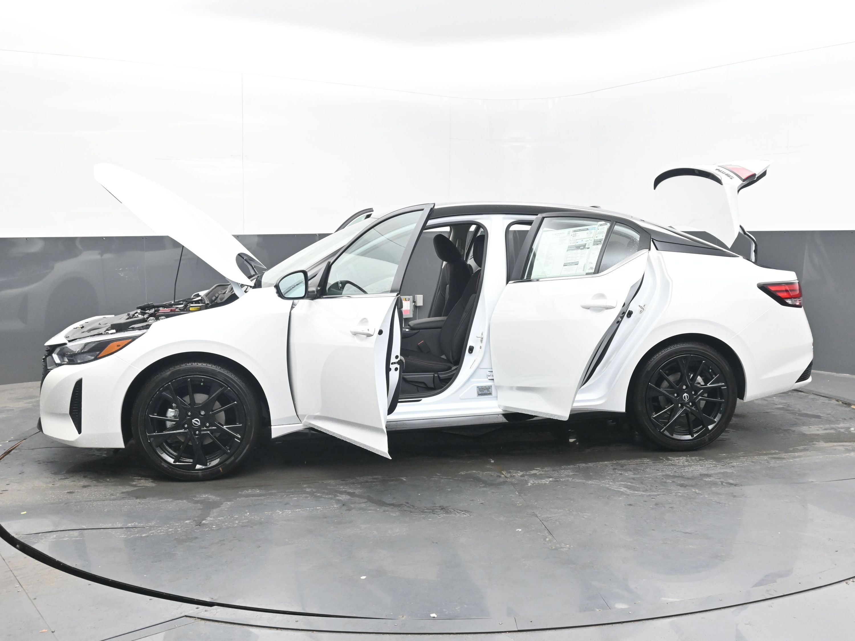 New 2025 Nissan Sentra SR w/ Midnight Edition image 41