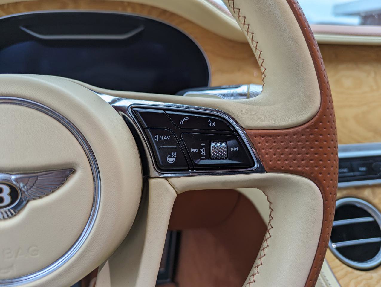 Used 2020 Bentley Continental GT V8 First Edition AWD/4WD image 20