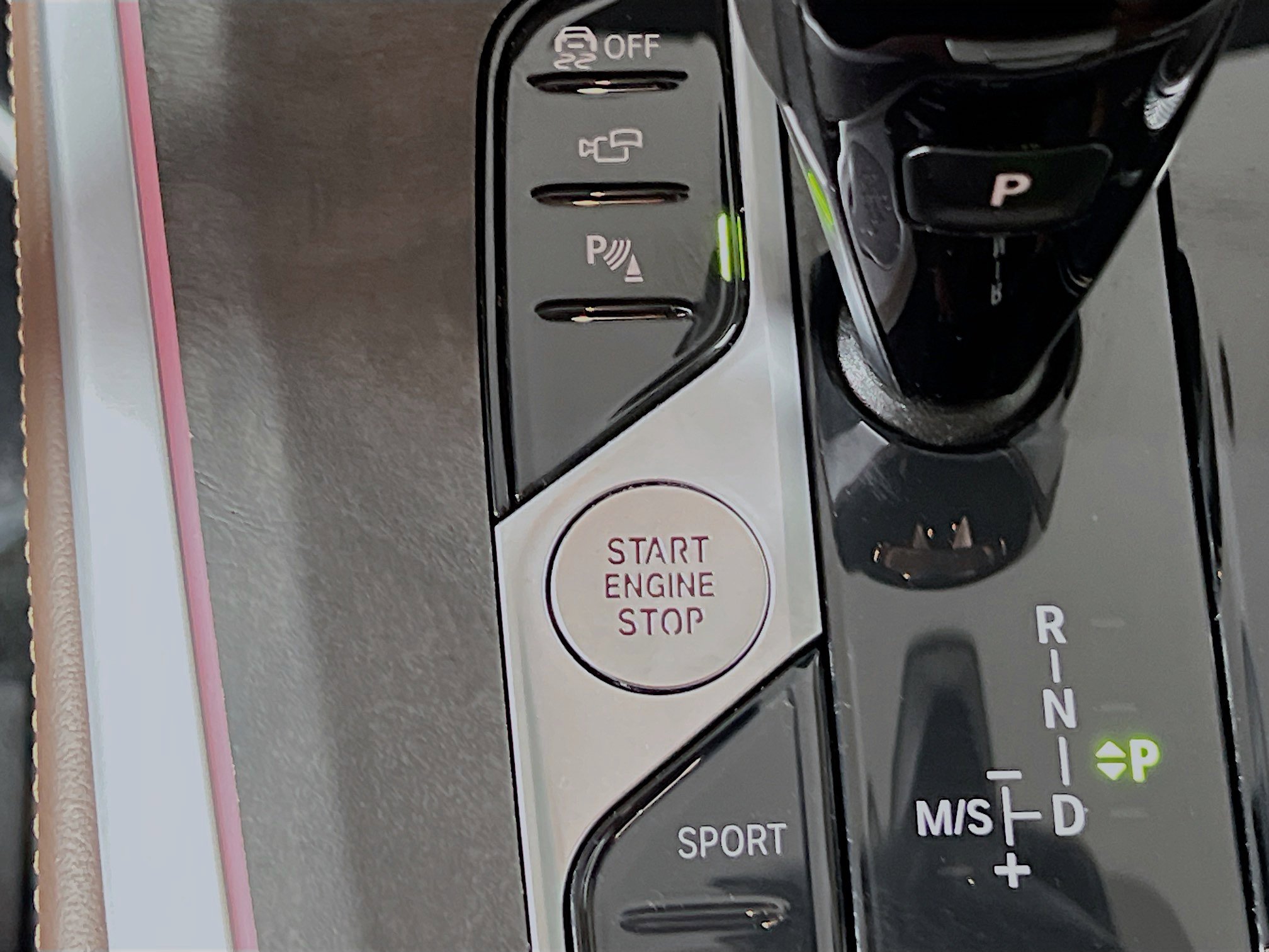 Used 2023 BMW X5 xDrive40i w/ M Sport Package image 23